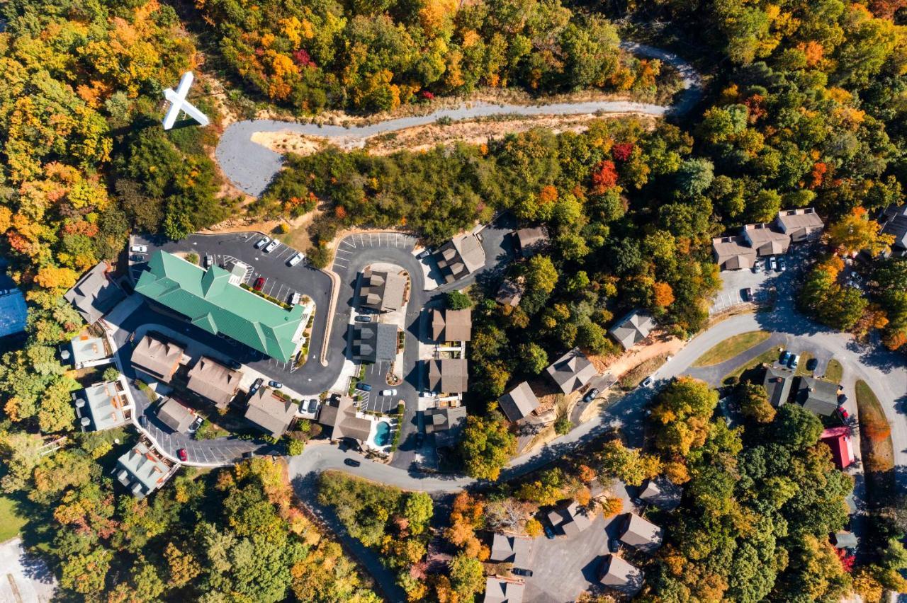 The Bear Paw Palace Mtn View And Community Pools Pigeon Forge Εξωτερικό φωτογραφία